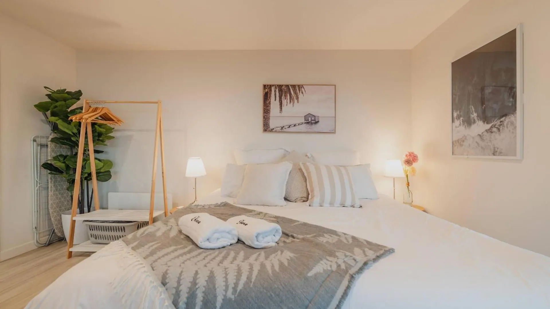 Willa Group-Friendly Retreat - Ocean View Free Parking Christchurch